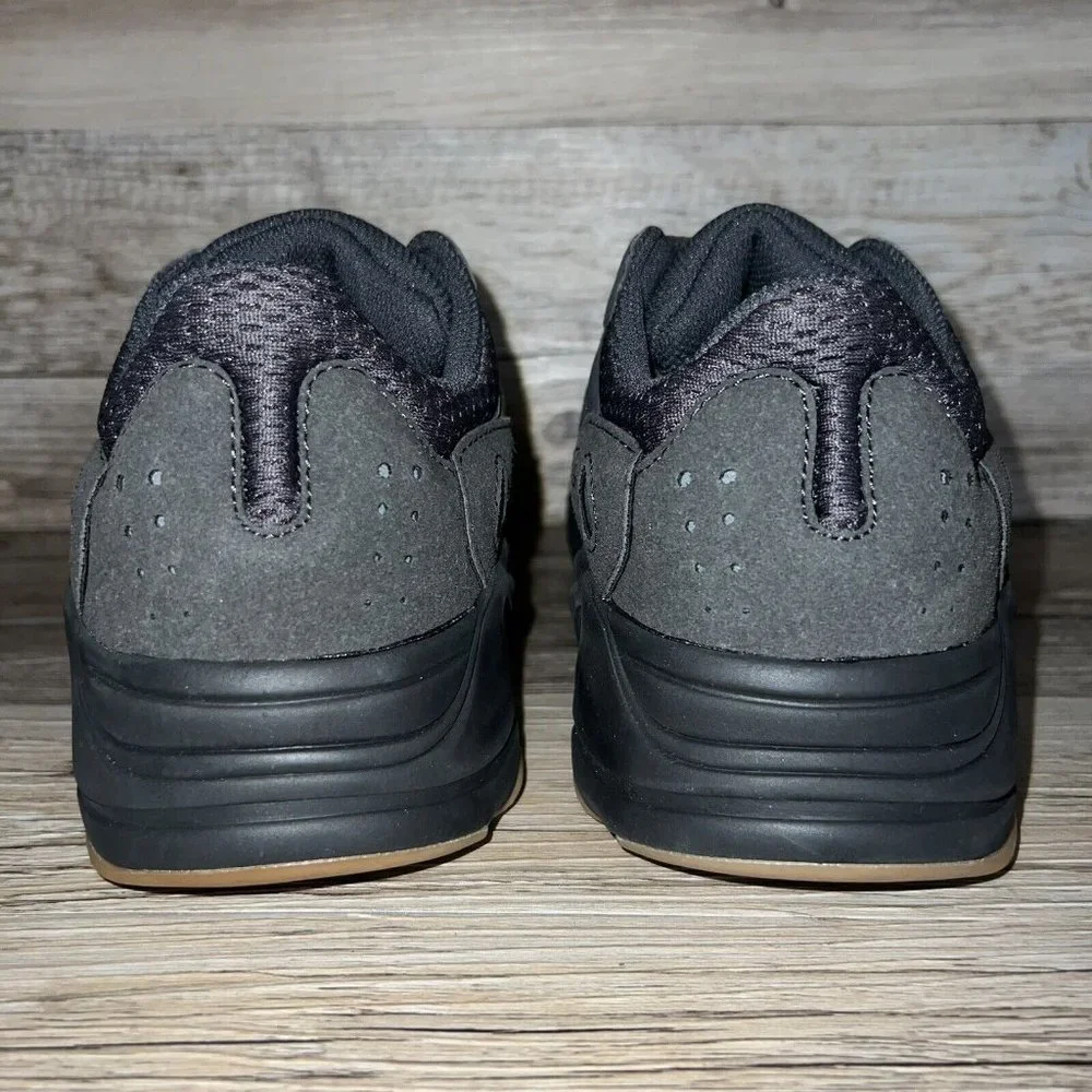 NEW Adidas Yeezy Boost 700 V1 Utility Black Mens Size 7.5 FV5304 Fashion… - Picture 3 of 11